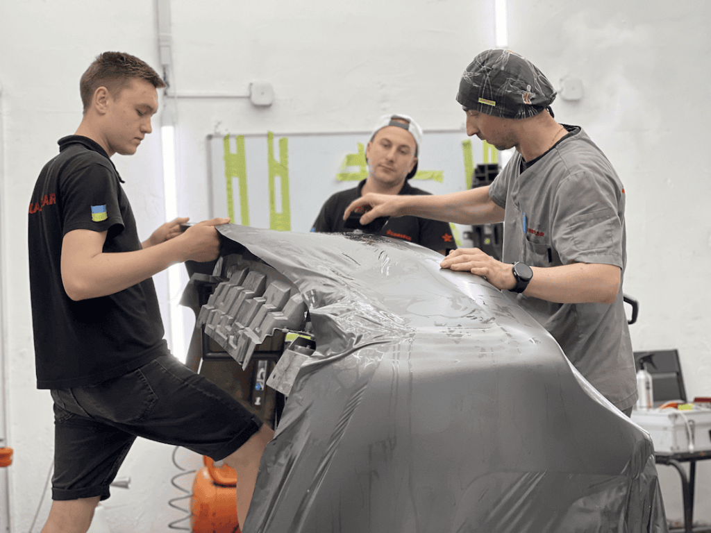 обучение поклейки пленки на авто